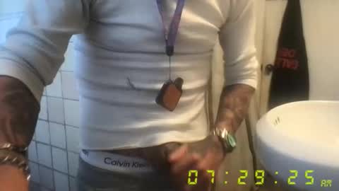 madeyoulook818 online show from March 3, 2026, 3:29 pm