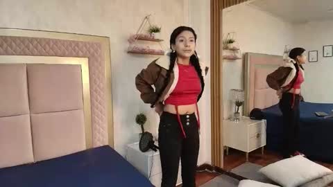 madhison_5 online show from May 2, 2026, 11:59 am
