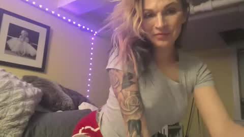 Madie Ray online show from January 8, 2026, 7:10 am