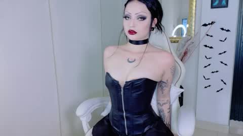 madison_jacksonn online show from May 9, 2026, 8:36 pm