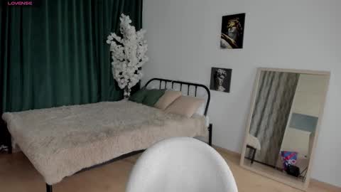 Snapshot of madison_mongomeri chatting on November 26, 2025, 2:56 am Medison online show from November 26, 2025, 2:56 am