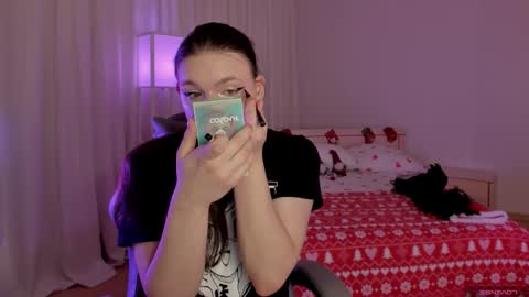 Snapshot of madison_mongomeri chatting on January 10, 2026, 2:24 am Medison online show from January 10, 2026, 2:24 am