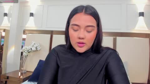 Madison Monroy online show from September 26, 2025, 1:26 pm