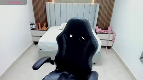 MADI  online show from May 6, 2026, 3:24 am