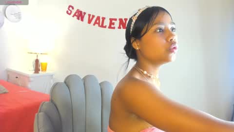 madisongomez16 online show from February 14, 2025, 9:13 am