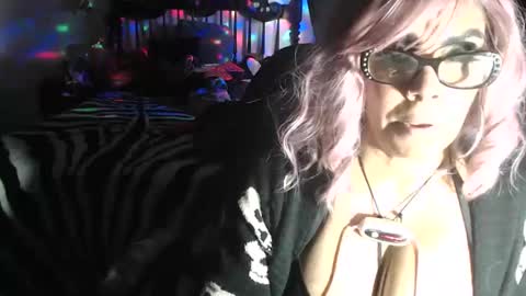 MadisonJayde online show from December 4, 2024, 6:11 am