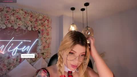Madison Kane online show from May 4, 2026, 11:17 am