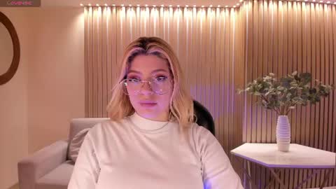 Madison Kane online show from June 20, 2026, 11:02 am