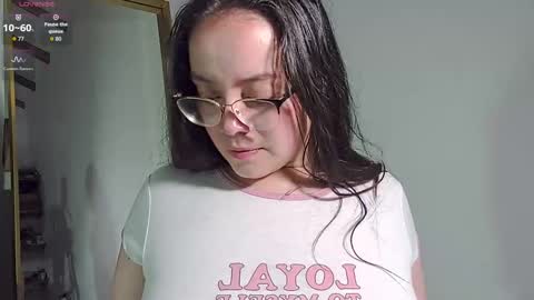 Snapshot of madisonrogers1 chatting on March 20, 2026, 5:34 am Madison Rogers online show from March 20, 2026, 5:34 am