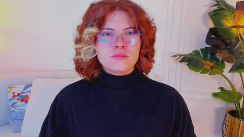 madissonmoore5 online show from September 17, 2025, 12:29 pm