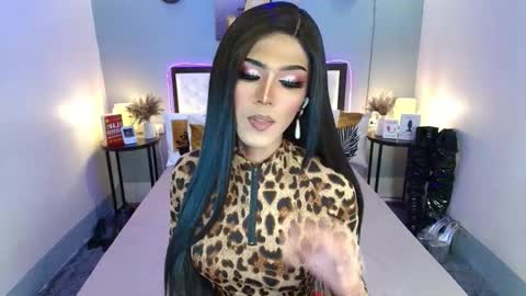 Snapshot of madnesswilxx chatting on October 15, 2025, 6:52 pm Wil online show from October 15, 2025, 6:52 pm