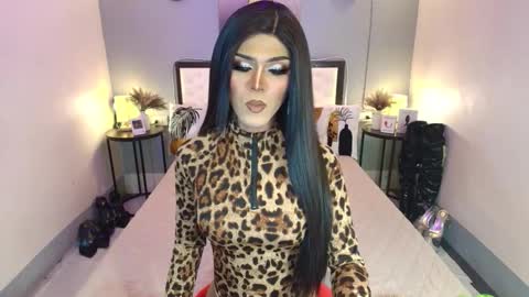 Snapshot of madnesswilxx chatting on October 20, 2025, 1:39 am Wil online show from October 20, 2025, 1:39 am