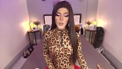 Snapshot of madnesswilxx chatting on October 25, 2025, 3:03 am Wil online show from October 25, 2025, 3:03 am