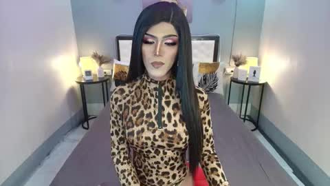 Snapshot of madnesswilxx chatting on November 8, 2025, 1:06 am Wil online show from November 8, 2025, 1:06 am