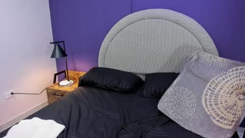 mady_collins online show from January 7, 2025, 2:41 pm