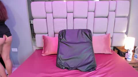 Snapshot of mady_collins chatting on October 15, 2025, 11:43 am mady_collins online show from October 15, 2025, 11:43 am