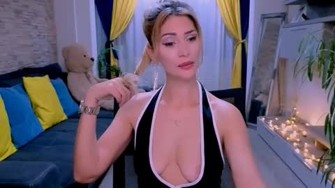 Madye Roberts online show from December 22, 2025, 10:29 pm