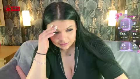MADYMOAN online show from April 14, 2026, 6:14 pm