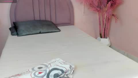 Snapshot of madyscarlett chatting on September 30, 2025, 11:48 am madyscarlett online show from September 30, 2025, 11:48 am