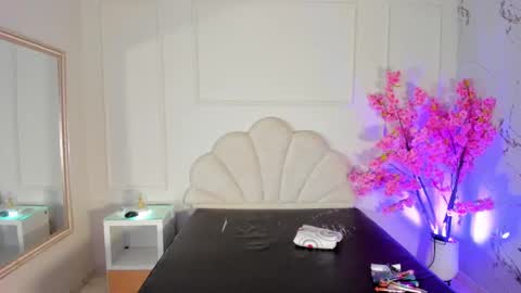 Snapshot of madyscarlett chatting on October 11, 2025, 11:53 am madyscarlett online show from October 11, 2025, 11:53 am