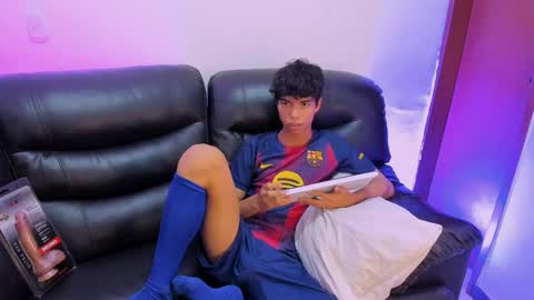 Mael online show from April 3, 2026, 6:06 pm