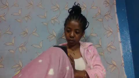 maella007 online show from June 5, 2026, 3:57 am