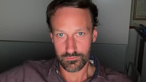 Snapshot of maenu_69 chatting on October 5, 2025, 7:45 pm maenu_69 online show from October 5, 2025, 7:45 pm