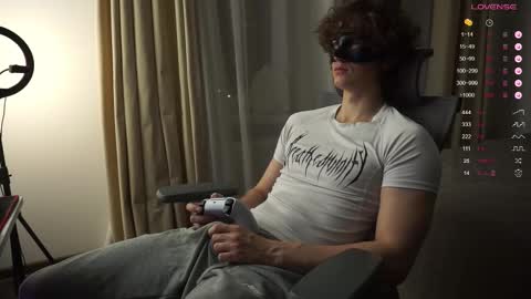 Mike XMaestro 3369 online show from November 17, 2025, 9:31 pm