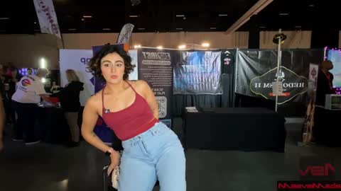 Meaves online show from November 8, 2025, 10:08 pm