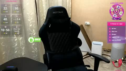 Snapshot of mag1c_eyes chatting on May 13, 2026, 5:54 pm mag1c_eyes online show from May 13, 2026, 5:54 pm