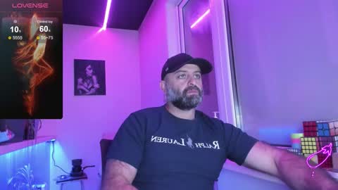 Snapshot of magabear chatting on September 20, 2025, 11:39 pm Magabear online show from September 20, 2025, 11:39 pm