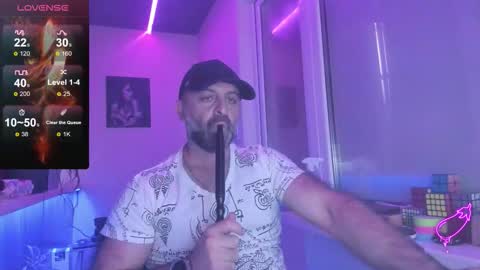 Snapshot of magabear chatting on September 24, 2025, 7:44 am Magabear online show from September 24, 2025, 7:44 am