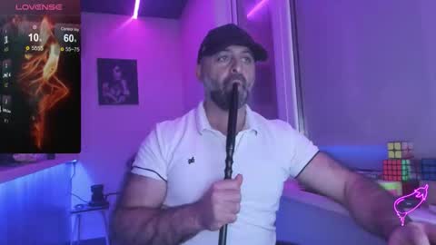 Snapshot of magabear chatting on October 10, 2025, 11:48 pm Magabear online show from October 10, 2025, 11:48 pm