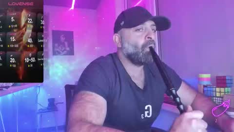 Snapshot of magabear chatting on October 22, 2025, 8:30 pm Magabear online show from October 22, 2025, 8:30 pm