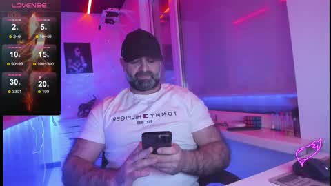 Magabear online show from December 18, 2025, 4:35 pm