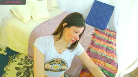 Snapshot of magali_11 chatting on October 19, 2025, 8:09 pm magali online show from October 19, 2025, 8:09 pm