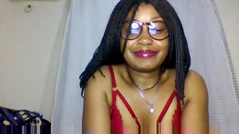 Snapshot of magdalinemus chatting on October 30, 2025, 5:24 pm magdalinemus online show from October 30, 2025, 5:24 pm