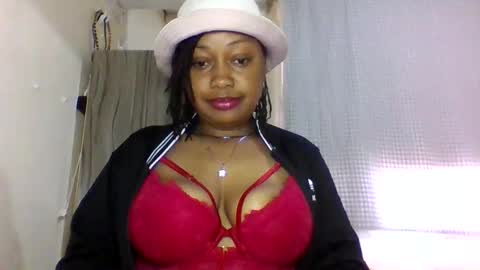 Snapshot of magdalinemus chatting on March 28, 2026, 11:43 am magdalinemus online show from March 28, 2026, 11:43 am