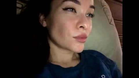 Snapshot of magggg658318 chatting on January 25, 2025, 12:58 pm magggg658318 online show from January 25, 2025, 12:58 pm