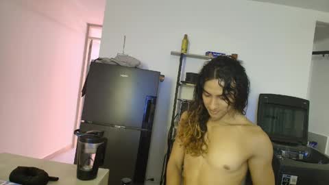 Snapshot of maggie_fit chatting on March 31, 2026, 1:33 pm maggie_fit online show from March 31, 2026, 1:33 pm