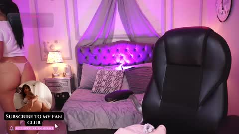 Snapshot of maggietime chatting on March 11, 2025, 8:31 pm online show from March 11, 2025, 8:31 pm