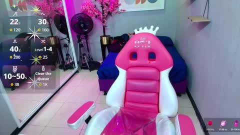 Snapshot of maggy_t18 chatting on October 17, 2025, 9:23 am Maggy online show from October 17, 2025, 9:23 am