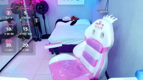 Maggy online show from November 14, 2025, 7:40 am