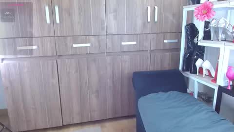 Maghenta-MS mature online show from February 5, 2026, 9:08 pm