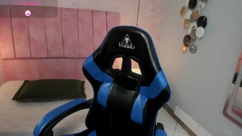 magic_amberr online show from June 26, 2026, 3:55 am