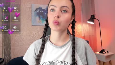 Fer online show from December 5, 2024, 9:17 pm