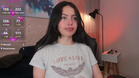 Fer online show from December 10, 2024, 10:37 pm