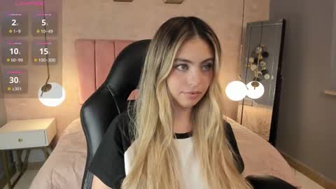 Fer online show from September 13, 2025, 9:25 pm