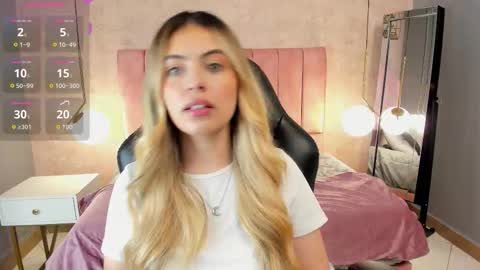 Fer online show from October 18, 2025, 8:42 pm