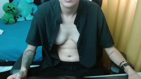 Jade online show from May 8, 2026, 5:18 pm